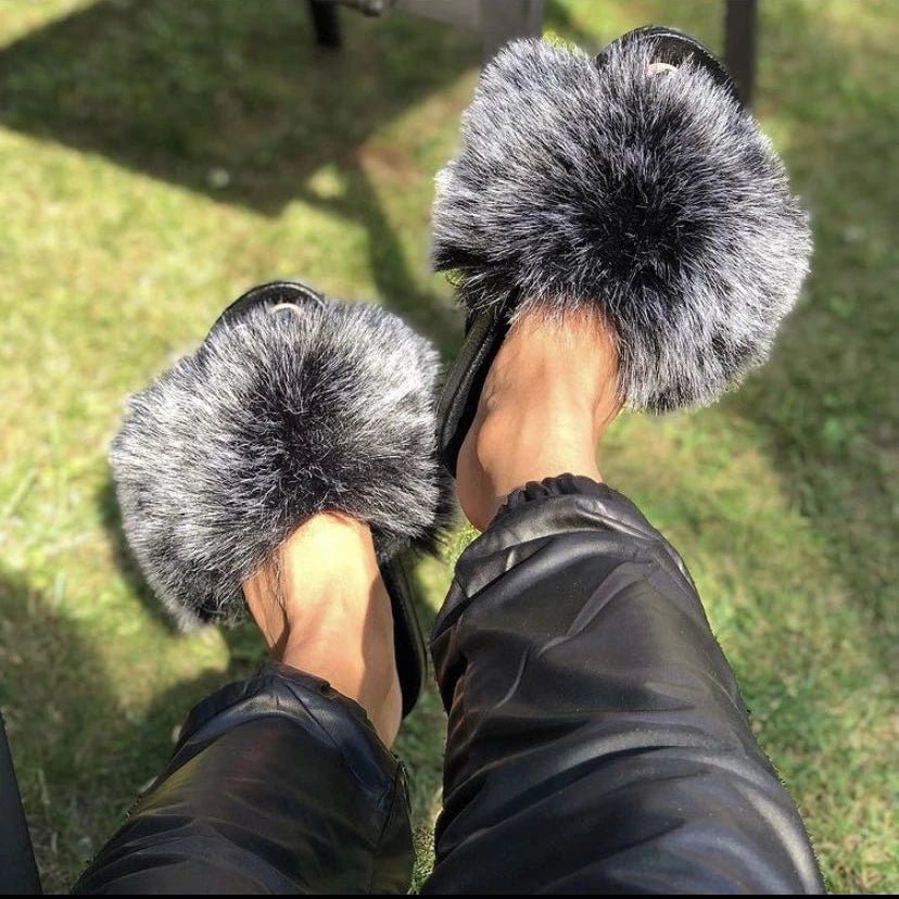 Luxury Fluffy Fur Slippers - Women's Indoor Warm Plush Slides - EverHype
