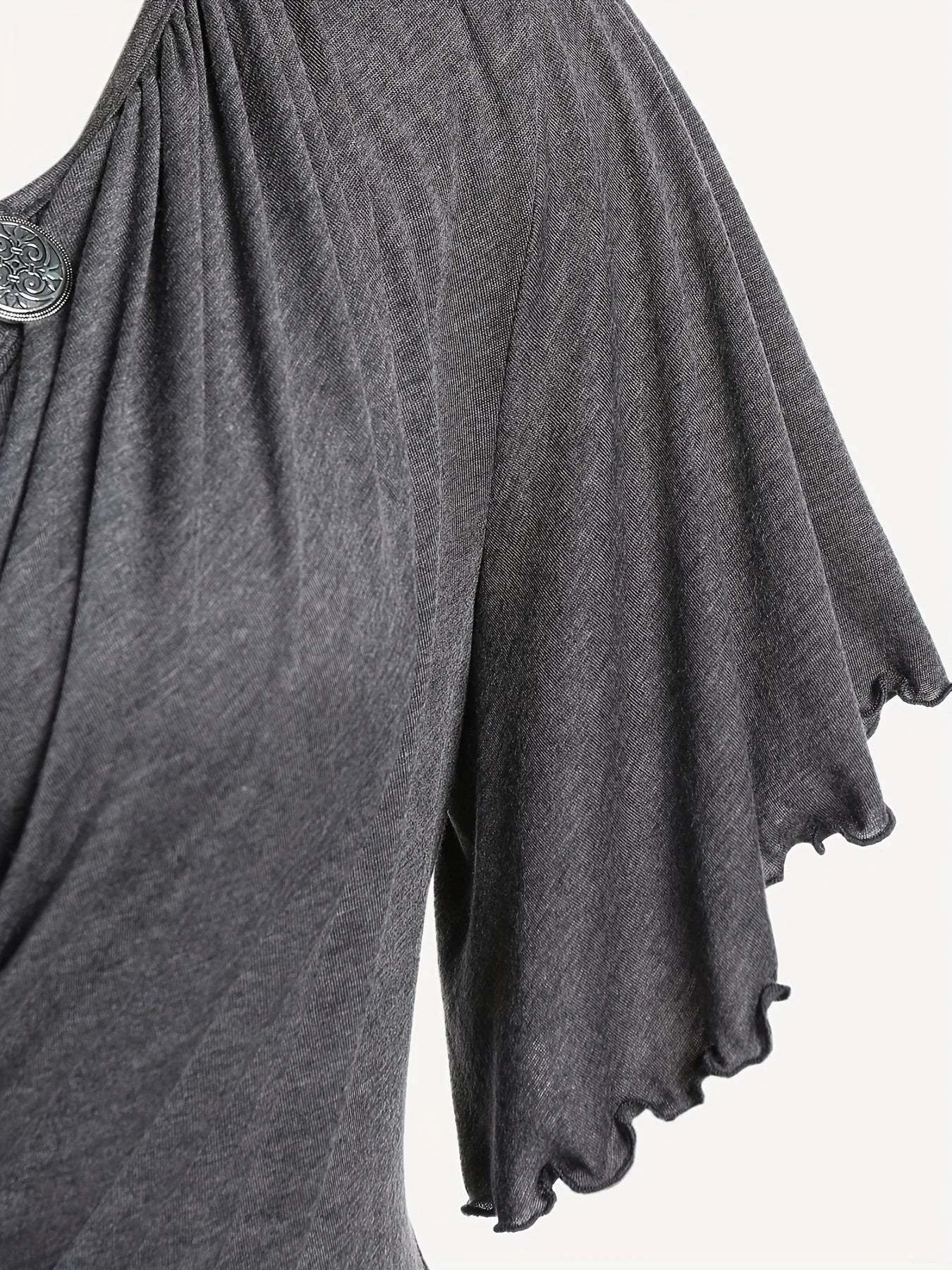 European and American new hit fashion women's pleated chain embellished V - neck plus - size T-shirt top - EverHype